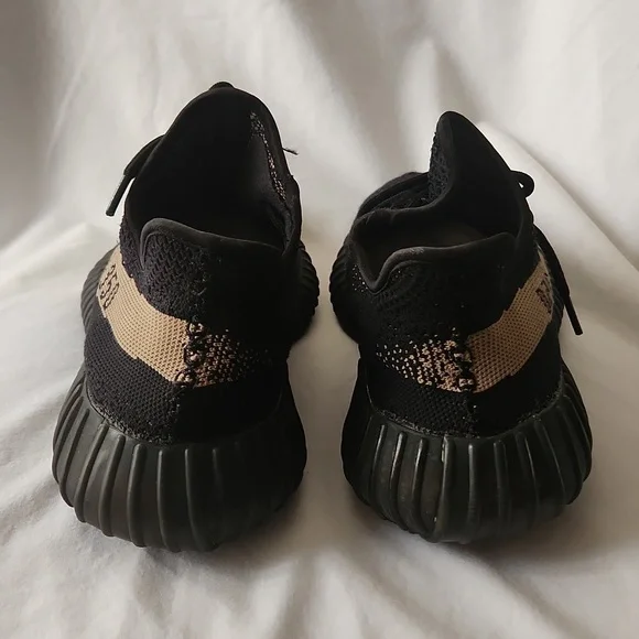 Adidas Yeezy Boost 350 V2 Copper Stripe is available for purchase on au PAY  Market - Imported Goods Online Store Co.Ltd. | au PAY Market - Online  Shopping Site